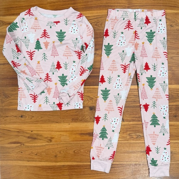 Kids Holiday Time Christmas Tree Pajama Set Size 7 - Picture 1 of 6